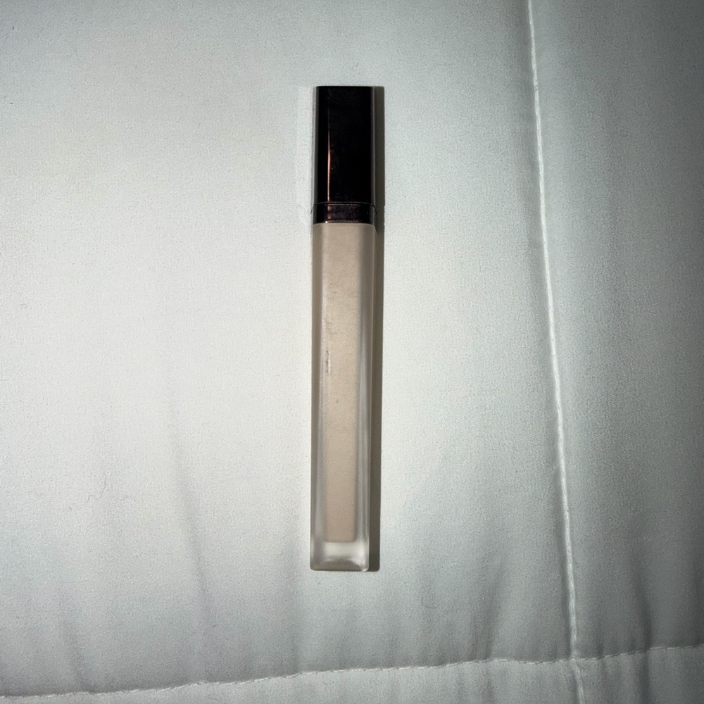 Hourglass Concealer (BIRCH) - Picture 3 of 4